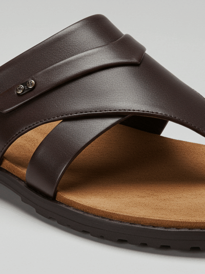 Dark Brown Leather Toe-Loop Pam
